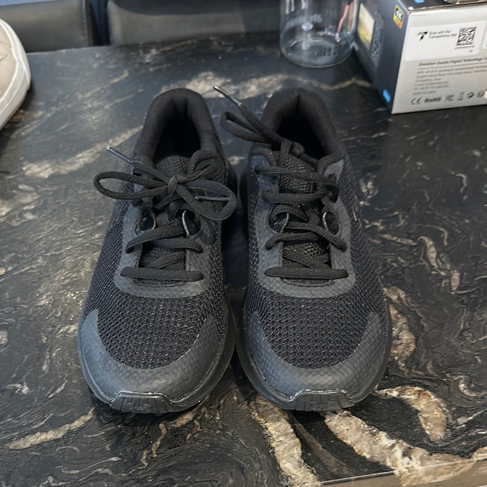 Under Armour Black Athletic Shoes with Breathable Mesh and Chunky Sole